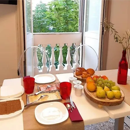 Lei Oda ve Kahvaltı