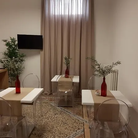 Bed & Breakfast Lei 3*