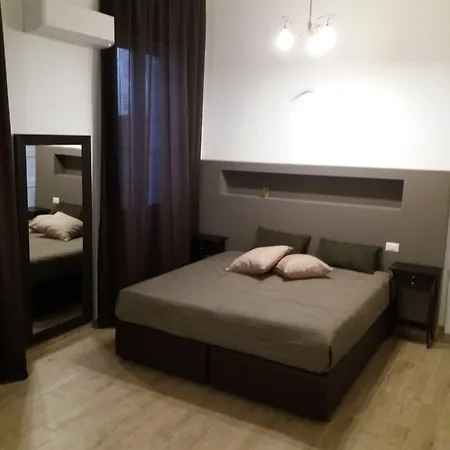 Oda ve Kahvaltı Lei