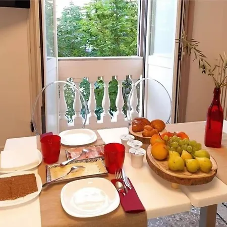 Bed & Breakfast Lei 3*