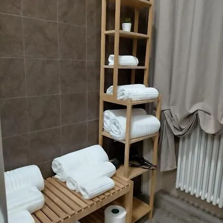 Lei Bed & Breakfast 3*