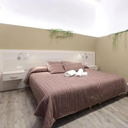 Lei Bed & Breakfast 3*